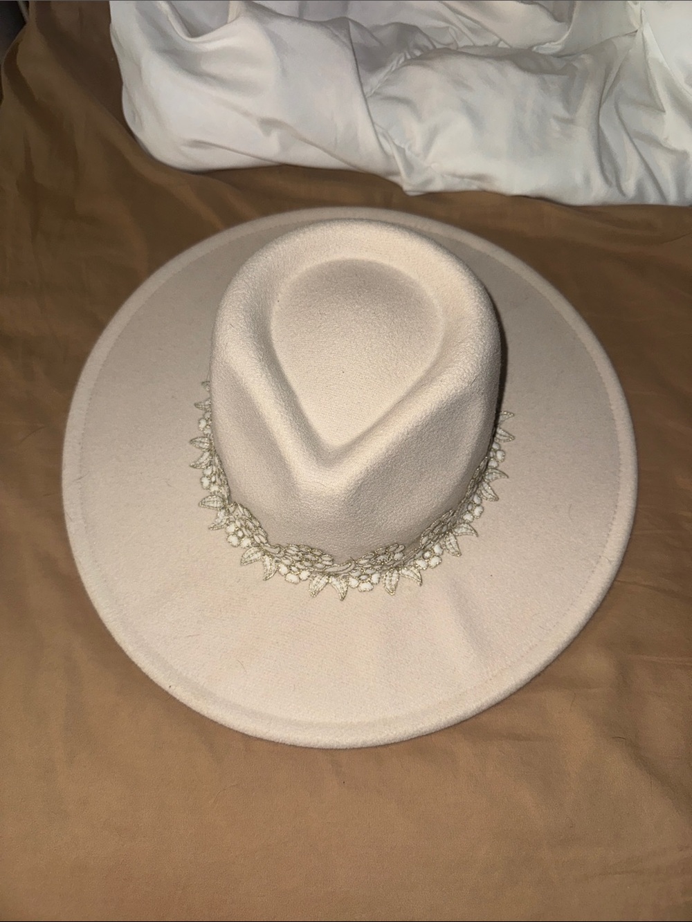 Gently used Women’s Embellished Cream Wide-Brim Hat